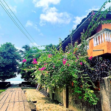 Busua Inn Exterior foto
